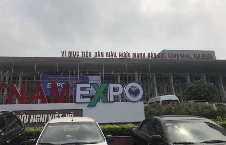 湖南mg不朽情缘旅行河内国际商业展  耐磨陶瓷产品拓展越南市场