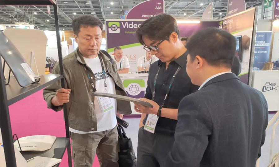 湖南mg不朽情缘携最新防弹产品亮相法国欧洲国际防务展